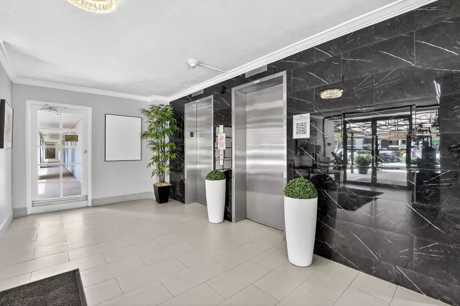 3000 S Course DR 604, Pompano Beach, FL 33069