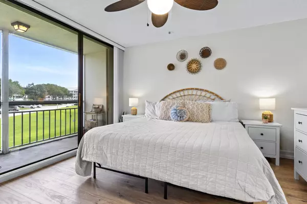 Boca Raton, FL 33433,6193 Balboa CIR 202