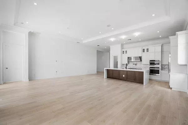 Palm Beach Gardens, FL 33418,13393 Artisan CIR