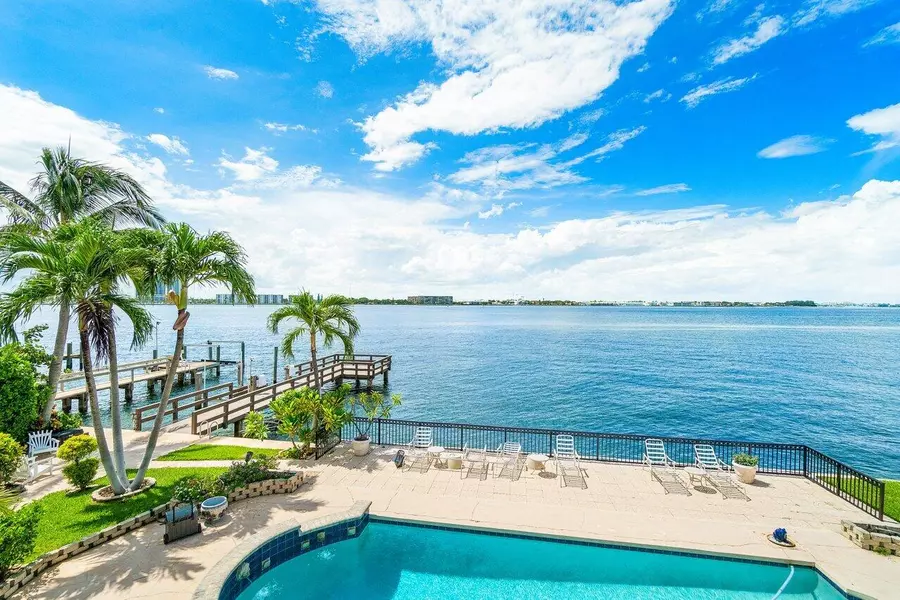 1010 Pine Point RD, Singer Island, FL 33404