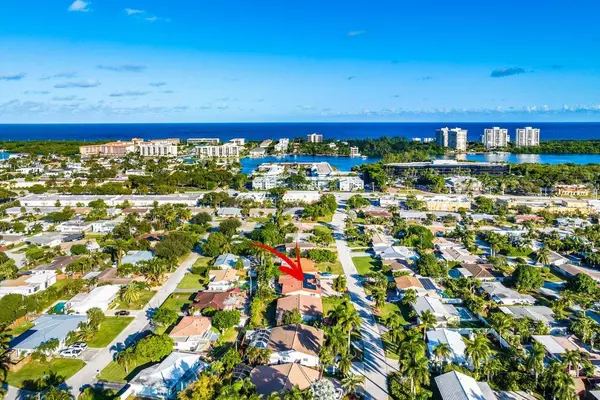 Boca Raton, FL 33431,451 NE 25th TER