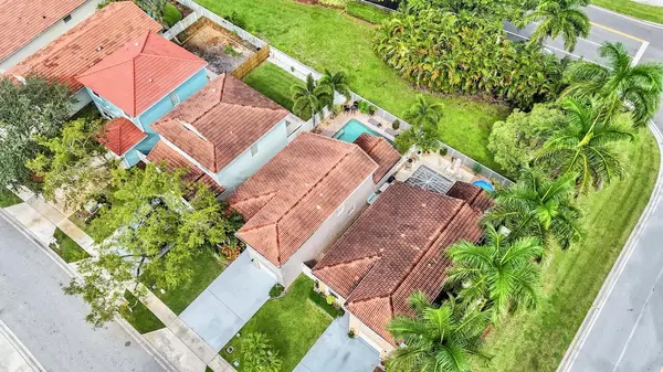 Lake Worth, FL 33463,6657 Green Island CIR