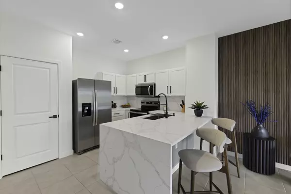 Pompano Beach, FL 33060,353 NW 8th CT