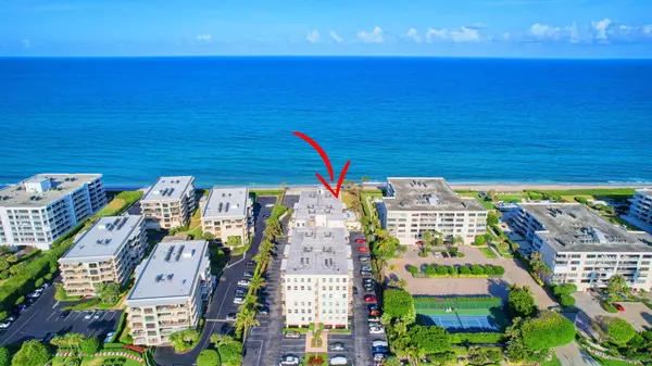Palm Beach, FL 33480,3230 S Ocean BLVD C-100