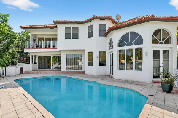 Lighthouse Point, FL 33064,4830 NE 28 AVE