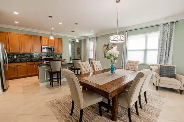 Port Saint Lucie, FL 34952,252 SE Via Visconti