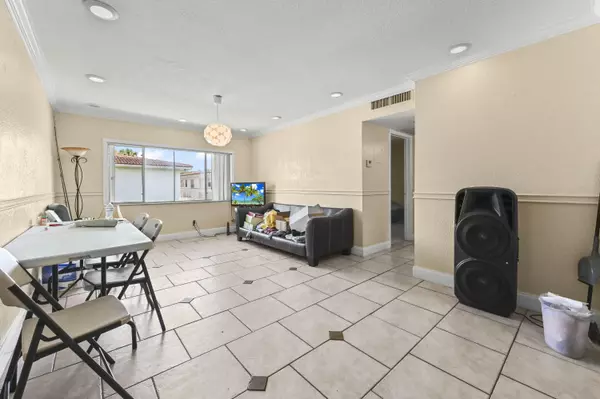 Coral Springs, FL 33065,3220 Coral Ridge DR 3220