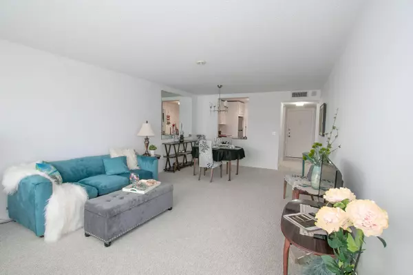 Lake Worth Beach, FL 33460,1502 S Lakeside DR 410