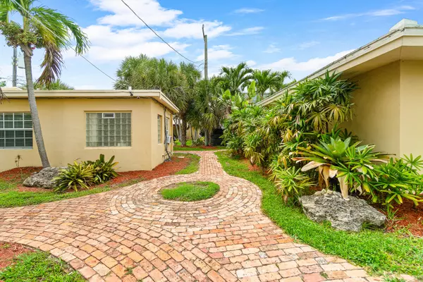 Riviera Beach, FL 33404,2637 W West WAY A