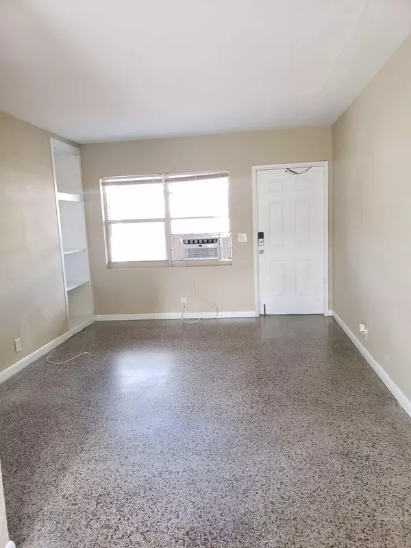 West Palm Beach, FL 33405,3718 Henry AVE