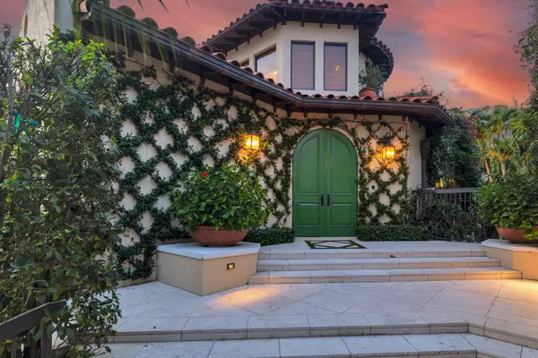 Palm Beach, FL 33480,255 Everglade AVE