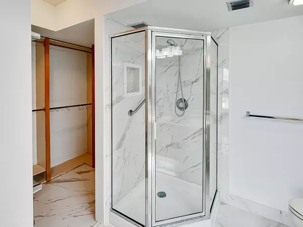 West Palm Beach, FL 33409,2601 Village BLVD 301