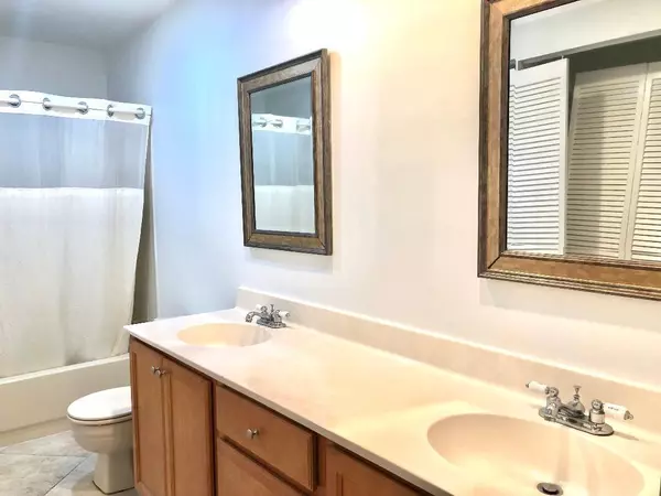 Boca Raton, FL 33487,17740 Briar Patch TRL