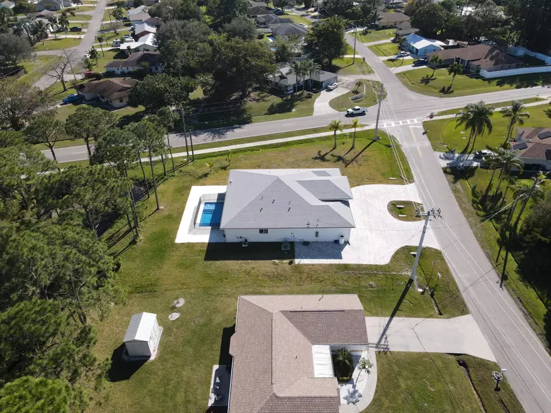 1985 SW Burlington ST, Port Saint Lucie, FL 34984