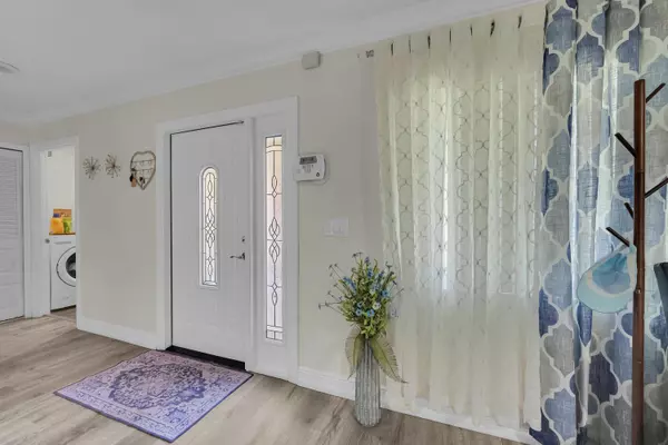 Fort Pierce, FL 34982,804 Holly AVE