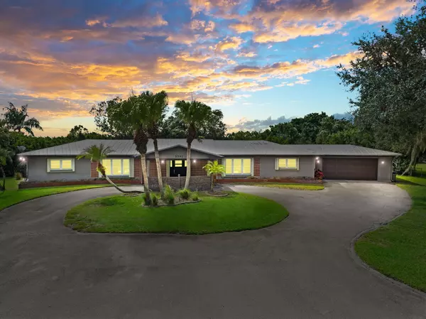 Fort Pierce, FL 34982,5541 Teal TER