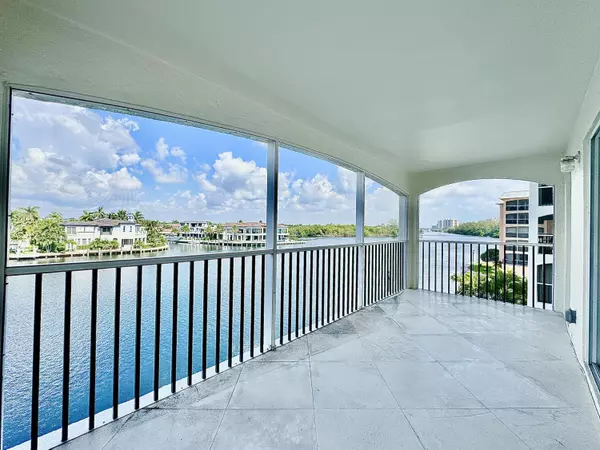 Boca Raton, FL 33431,2871 N Ocean BLVD R358