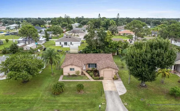 Port Saint Lucie, FL 34983,357 NW Hogan ST