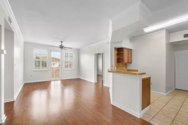 West Palm Beach, FL 33411,9901 Baywinds DR 3304