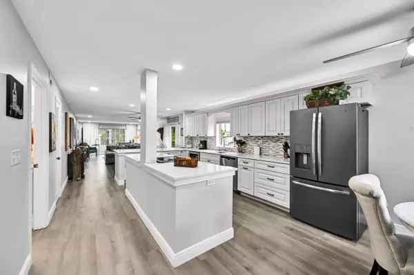 Delray Beach, FL 33484,5759 Phoenix Palm CT C