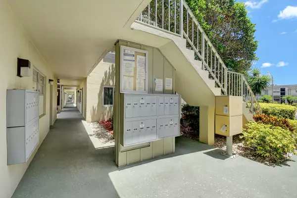 Delray Beach, FL 33446,318 Monaco BLVD G