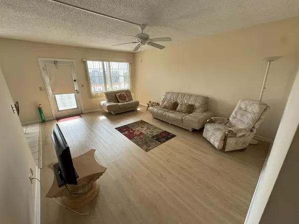 Boca Raton, FL 33434,4075 Cornwall D