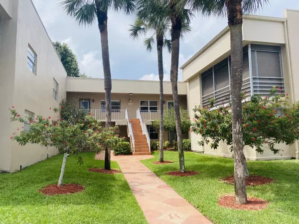 Delray Beach, FL 33484,826 Normandy R