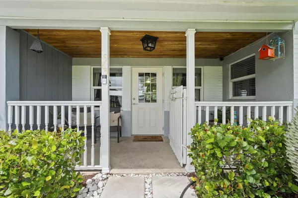 Palm City, FL 34990,985 SW 29th TER