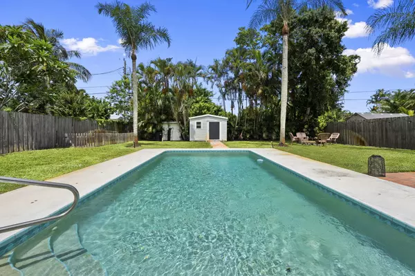 Palm City, FL 34990,985 SW 29th TER