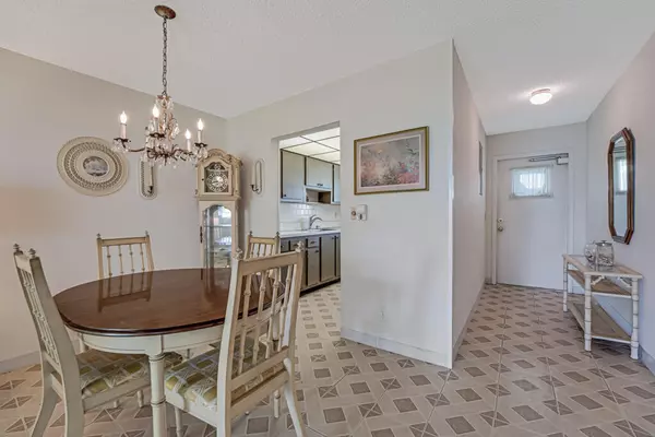 Boynton Beach, FL 33426,500 SW Golfview TER 129