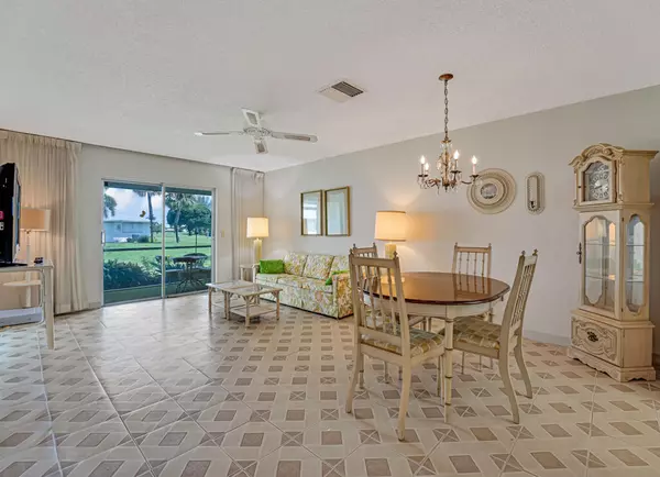 Boynton Beach, FL 33426,500 SW Golfview TER 129