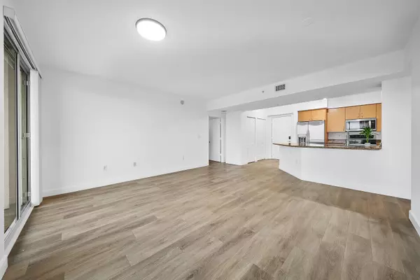 Hollywood, FL 33020,1830 Radius DR 806