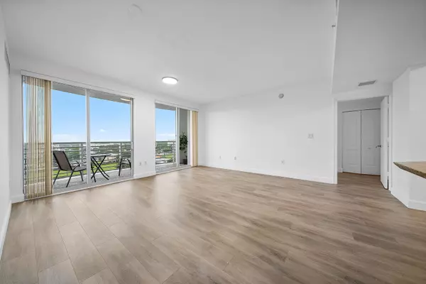 Hollywood, FL 33020,1830 Radius DR 806