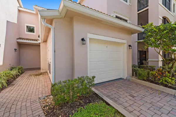 Palm Beach Gardens, FL 33410,2806 Veronia DR 103