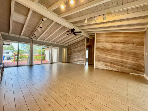 Fort Lauderdale, FL 33312,1712 SW 5th ST