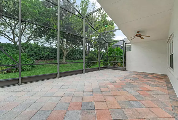 Lake Worth, FL 33467,8761 Arbor Walk DR