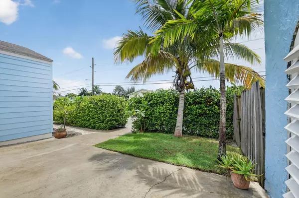 Lake Worth Beach, FL 33460,1201 N Ocean Breeze