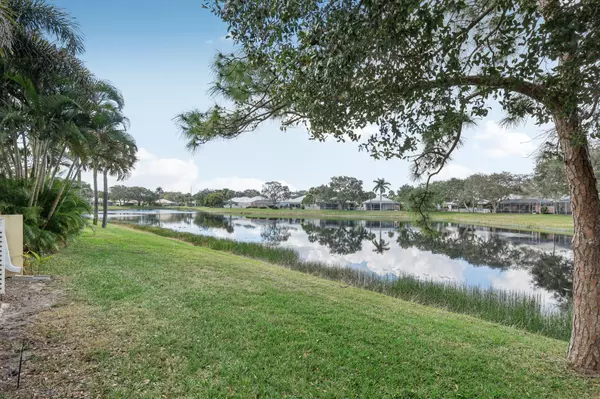 Palm Beach Gardens, FL 33410,4177 Royal Oak DR