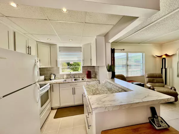 225 Westbury L 225, Deerfield Beach, FL 33442
