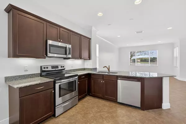 West Palm Beach, FL 33411,8337 Cocoplum Sound LN