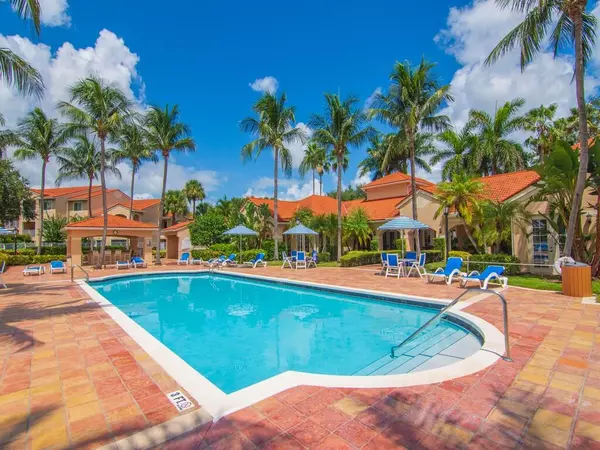 Vero Beach, FL 32967,1590 S 42nd CIR 208