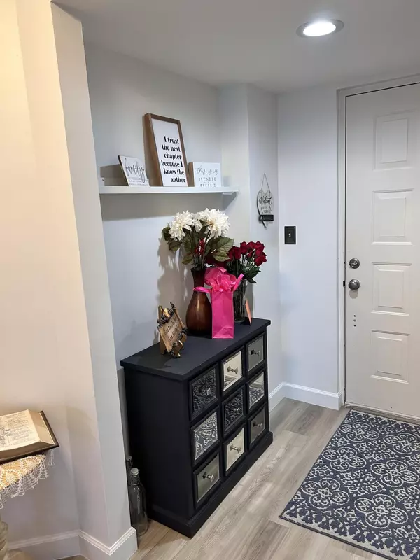 Lake Worth, FL 33467,6698 N 10th AVE 408