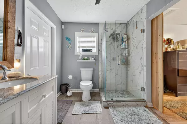 Stuart, FL 34997,6379 SE Lake Circle DR