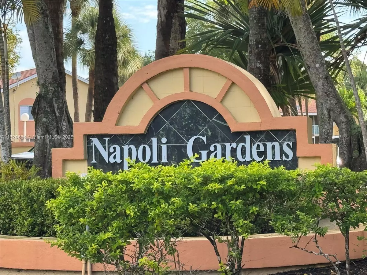 Coral Springs, FL 33071,953 Coral Club DR 953