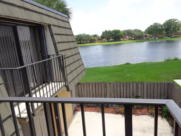 West Palm Beach, FL 33407,1015 10th WAY 1015