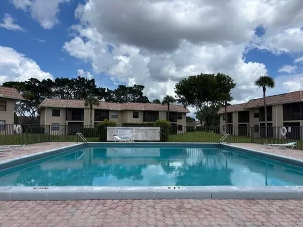 Boca Raton, FL 33433,6748 S Palmetto CIR 104