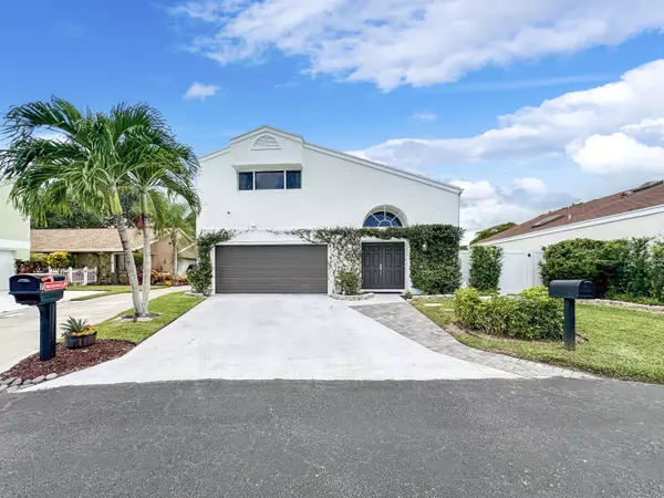 5 Dalton PL, Boynton Beach, FL 33426