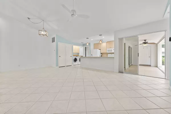 Palm Beach Gardens, FL 33410,6701 Geminata Oak CT