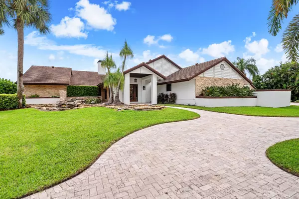 Delray Beach, FL 33445,910 Greensward LN