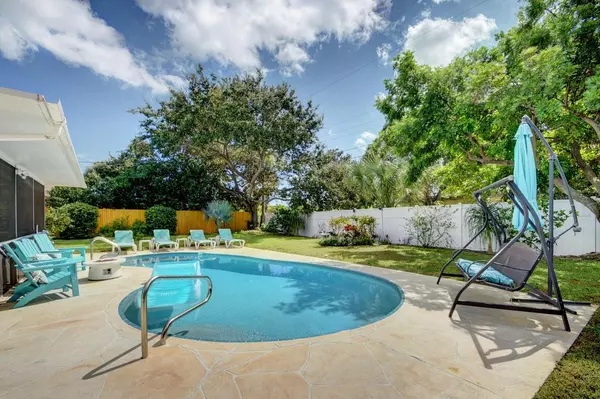 Lake Park, FL 33403,814 W Kalmia DR